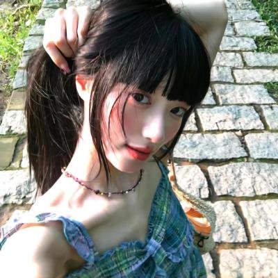 弹珠汽水瓶里的千岁同学